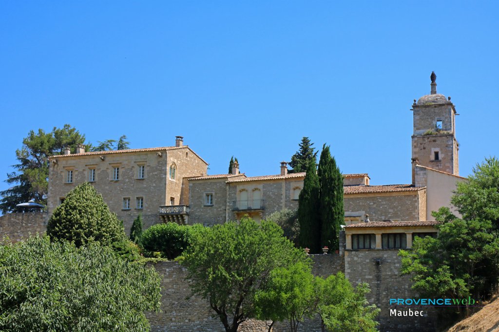 Village de Maubec.