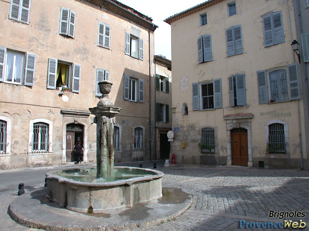 Place à Brignoles.