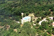 Visitez la Colline des Ocres