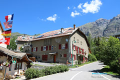 Meyronnes, maison Meyronnes, maison
