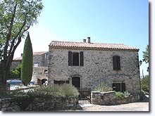 Montjustin, maison Montjustin, maison
