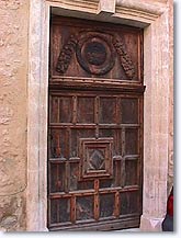 Niozelles - Porte ancienne