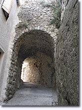 La Rochette, passage en pierre La Rochette, passage en pierre