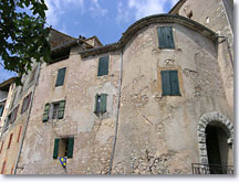 La Croix sur Roudoule, houses