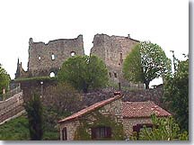 Greolieres, Ruins of the medieval castle