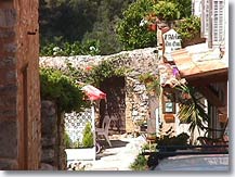 Tourrettes sur Loup - Auberge