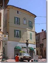  Trompe l'oeil house