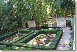 La Barben, les jardins Le Nôtre du château