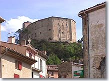 Meyrargues : Le chateau vu du village