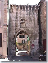 Orgon -  Ramparts door