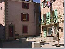 Puyloubier square