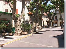 S&eacute;nas, place