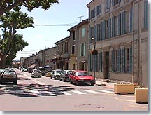 S&eacute;nas, rue