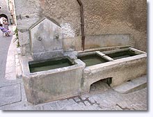 Aups - Wash-house fountain
