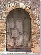 Chateaudouble - Porte ancienne
