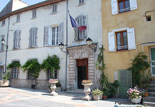 Pignans - City hall