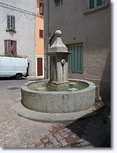 Sollies Toucas - Fontaine