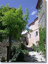 Saint Julien le Montagnier - Village