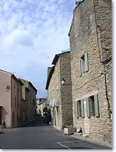 Cabrieres d'Avignon - Street