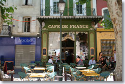 Isle sur la Sorgue - Café de France
