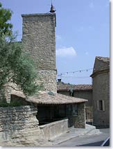 Saumane in Vaucluse - Tower