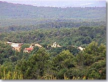 Uchaux, le village