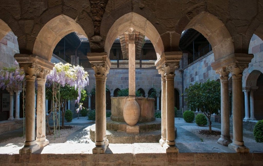Le cloître de la cathédrale Saint Léonce de Fréjus.