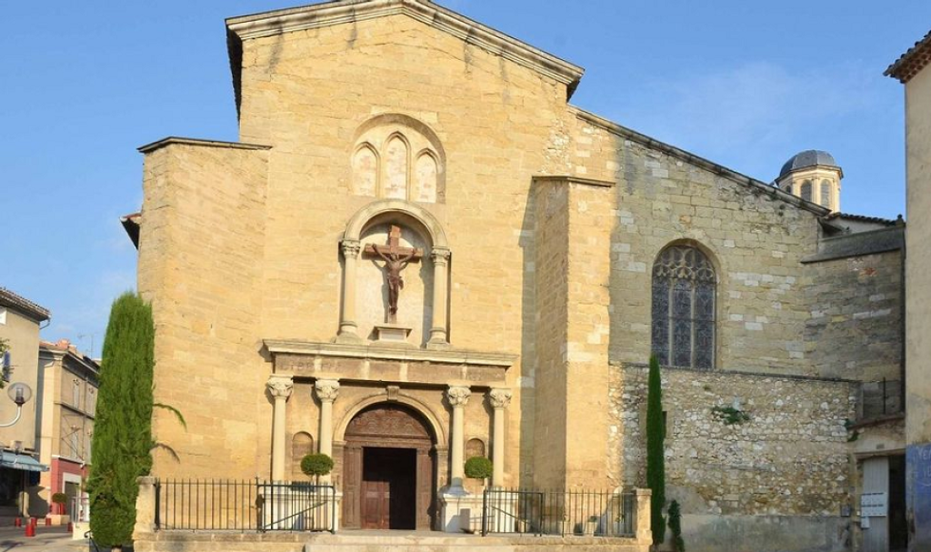 Eglise Saint Nicolas de Pertuis.