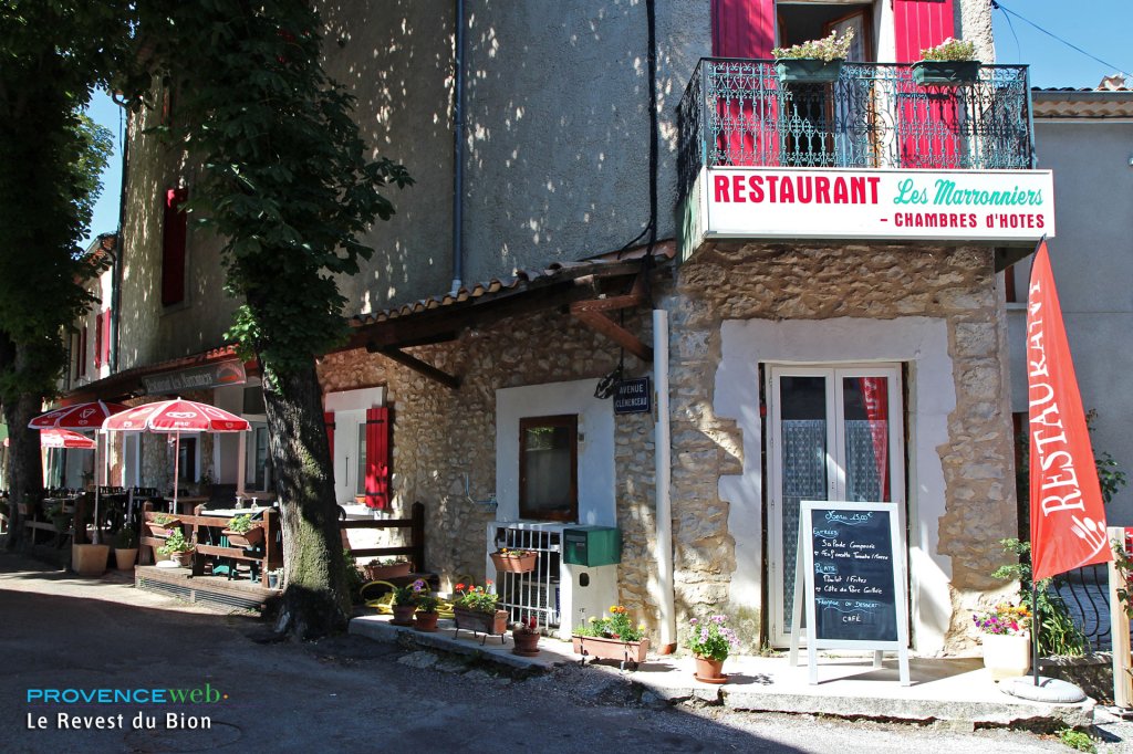 Restaurant Les Marronniers à Revest du Bion.