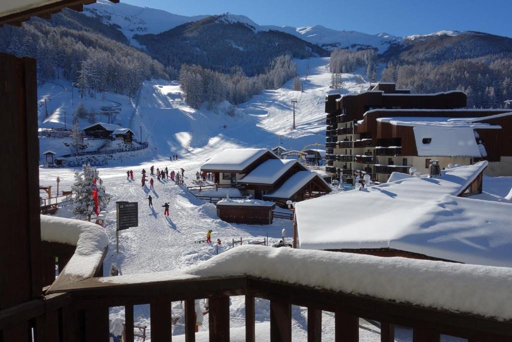 Pistes de ski aux Orres.