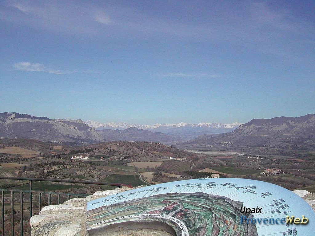 Vue à Upaix.