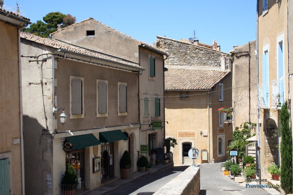 Ménerbes Vaucluse.
