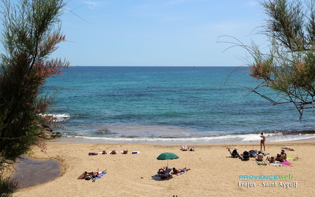 Plage à Fréjus.