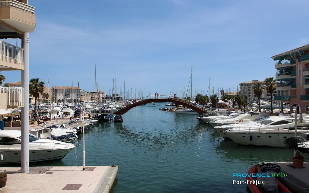 Port de Fréjus.