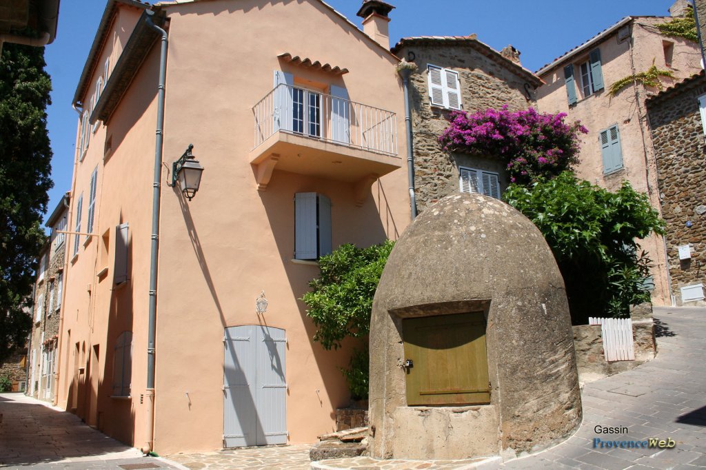 Rue de Gassin.