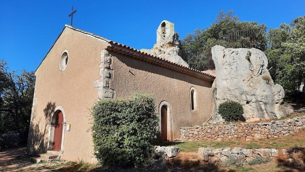 La Chapelle Notre Dame de Bellevue à Tavernes.