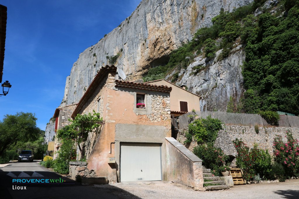 Village de Lioux.