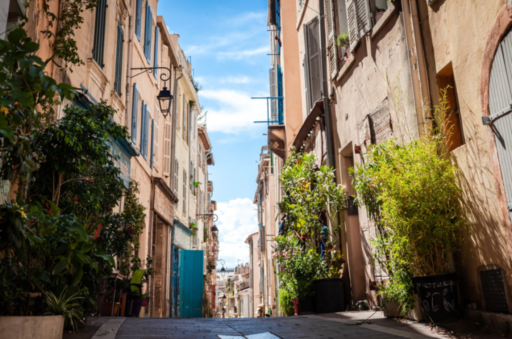 Jolie rue à Marseille.
