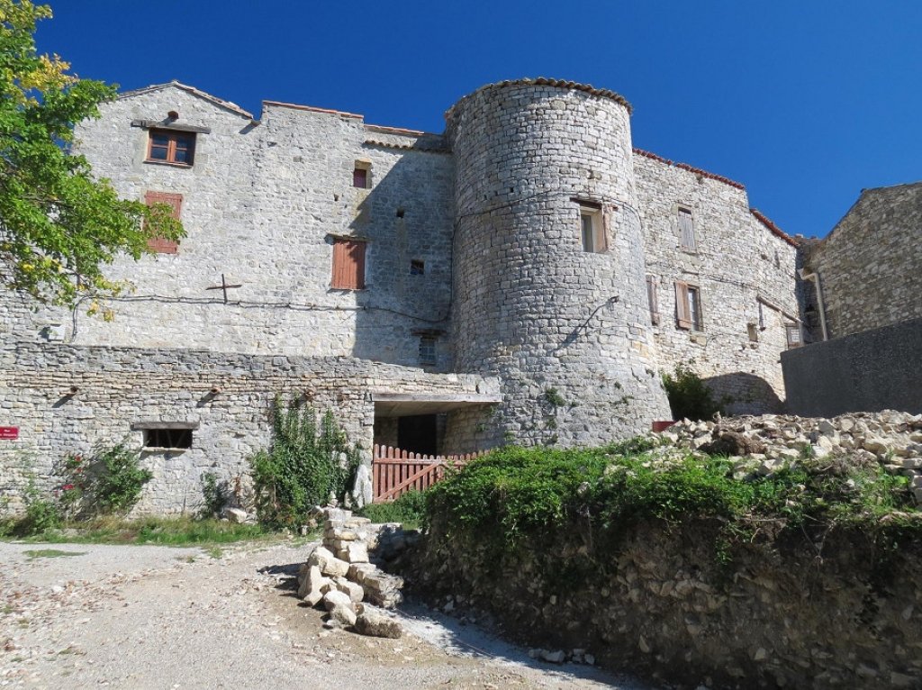 Château de Vachères 04.