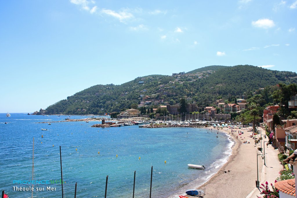 Plage à Théoule.