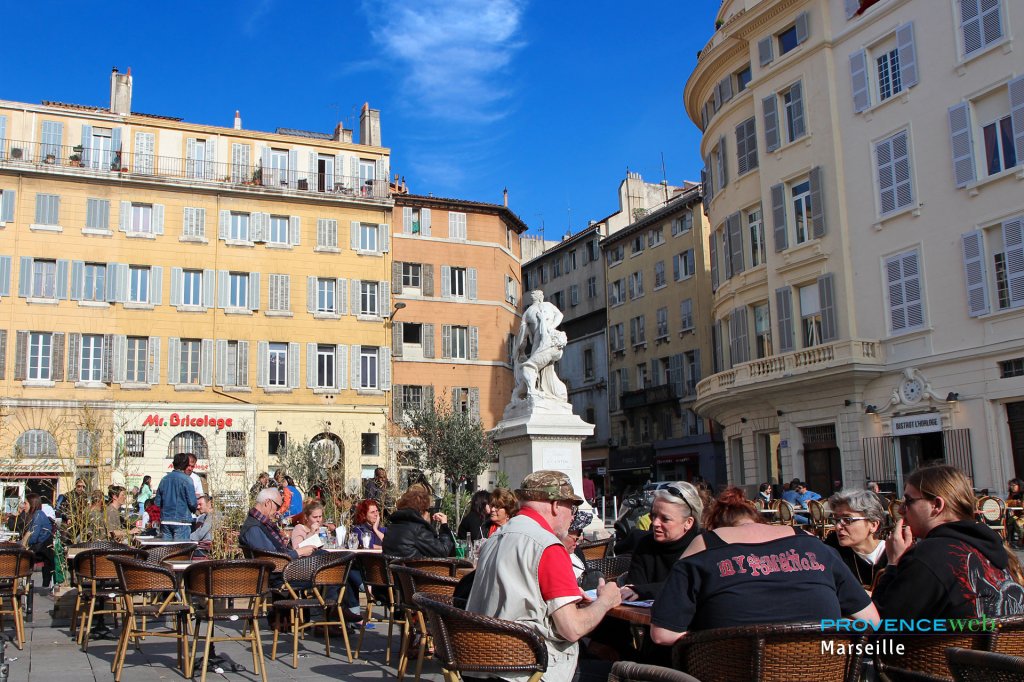 Place à Marseille.