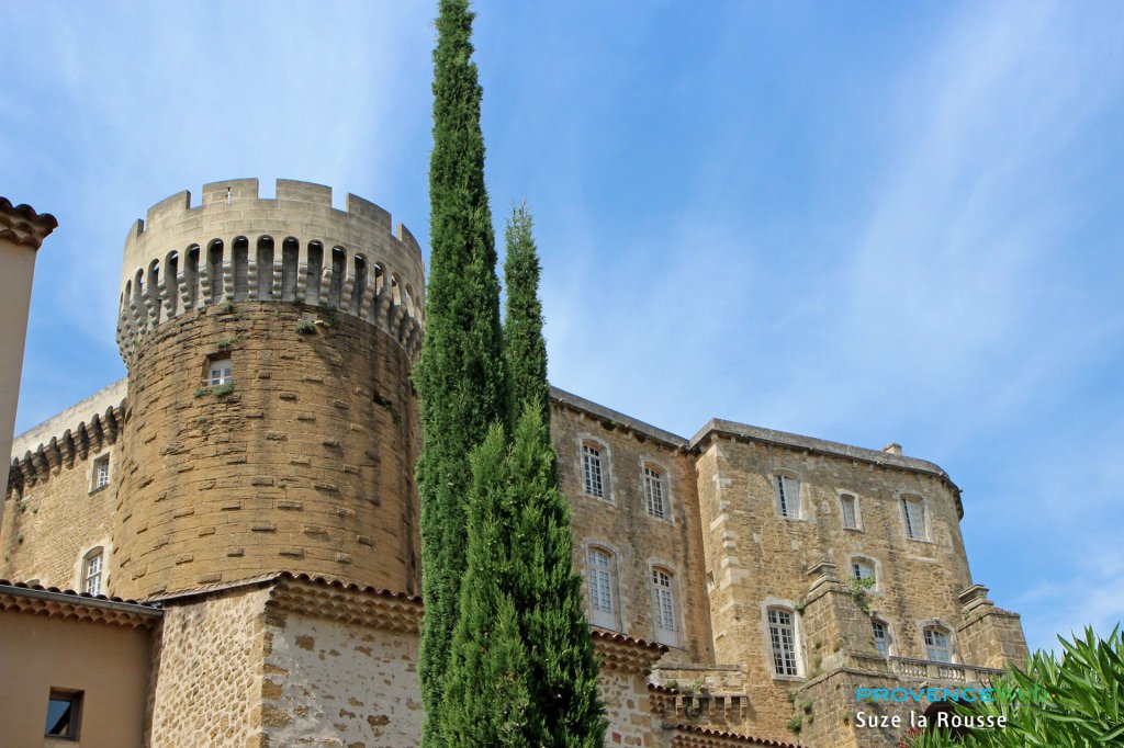 Château de Suze-la-Rousse.