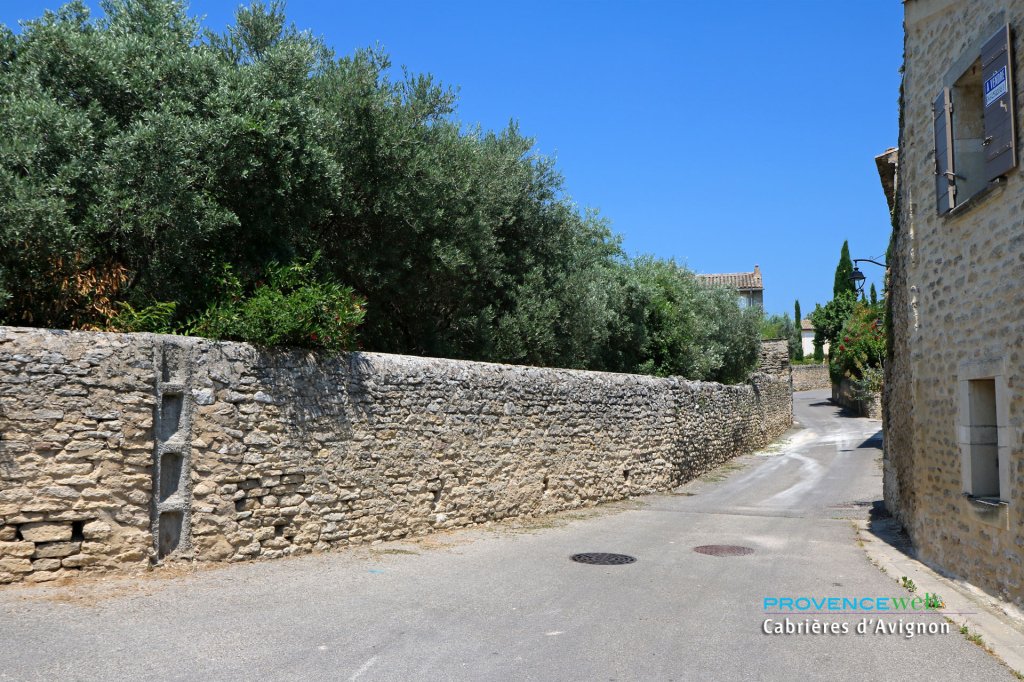 Ruelle du village.