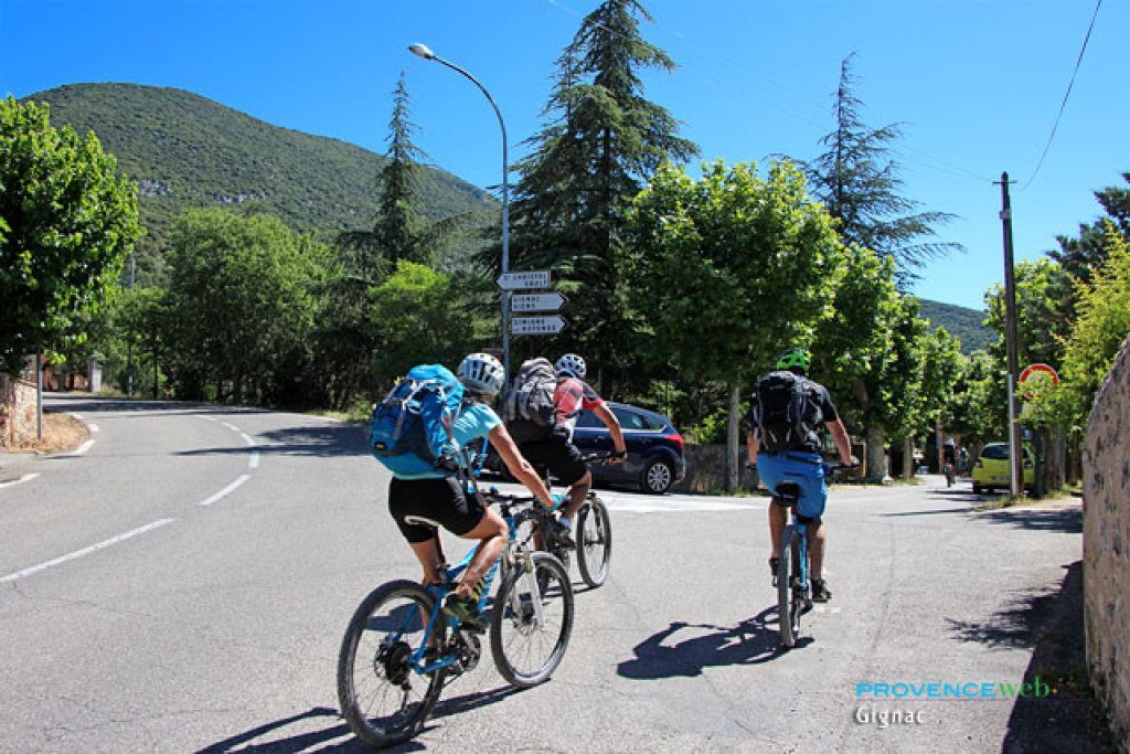 Vélo à Gignac.