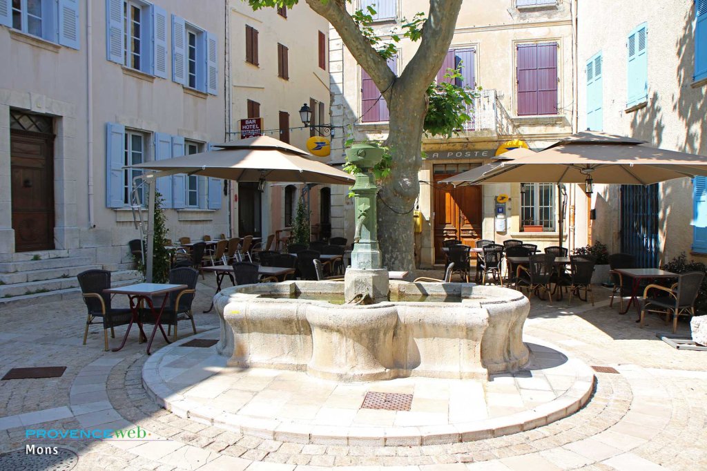 Fontaine à Mons.