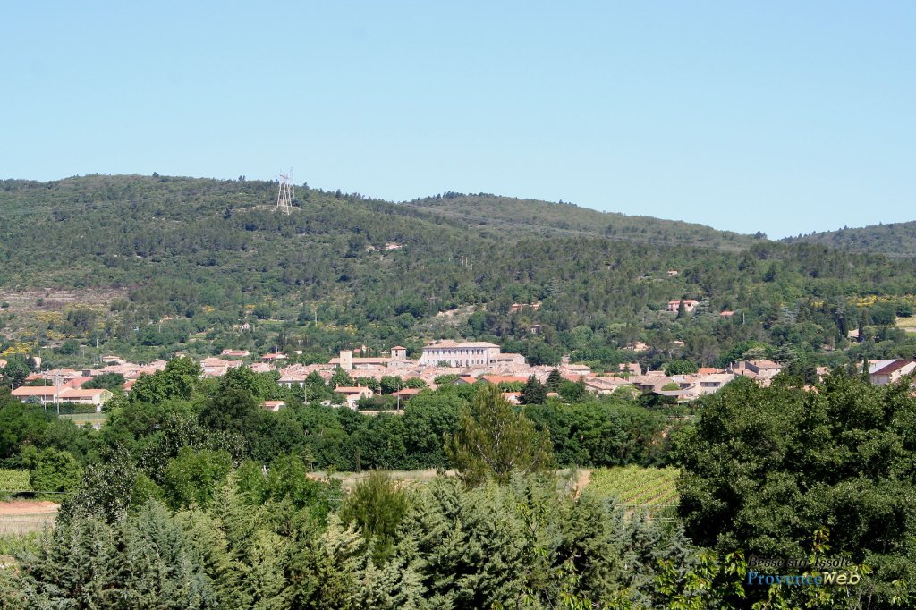 Vue de Besse sur Issole.