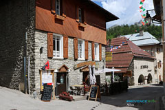 Allos, restaurant