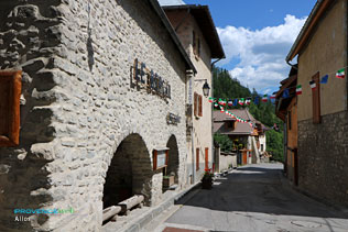 Allos, Le Bercail restaurant