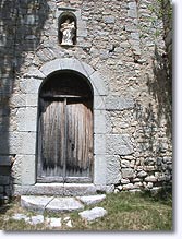 Blieux, old door
