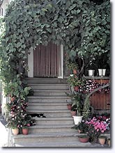 Le Brusquet, door and stairway